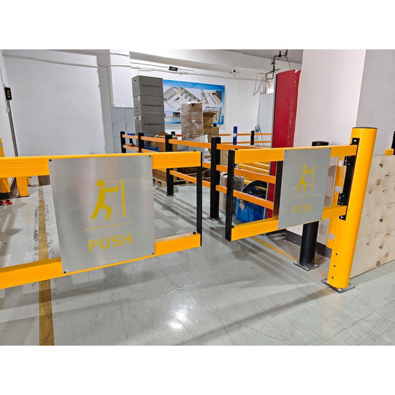 Cửa xoay chống va chạm nhà kho | Bảo vệ chống va đập xe nâng