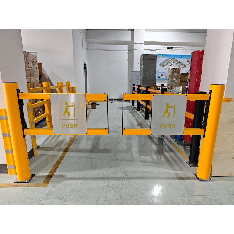 Cổng an toàn xoay cho người đi bộ trong công nghiệp | Bảo vệ lối vào nhà kho